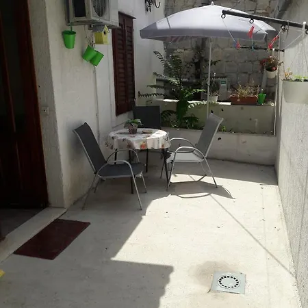 Apartments Eldi Split Exterior photo