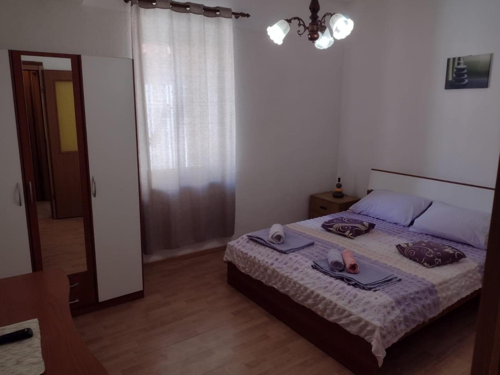 Apartment Eldi *